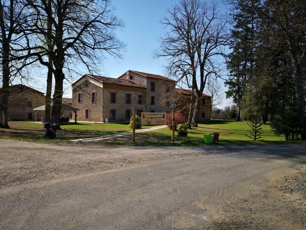 Les chambres d'hôtes de la Frissonnette Auzelles Exterior foto